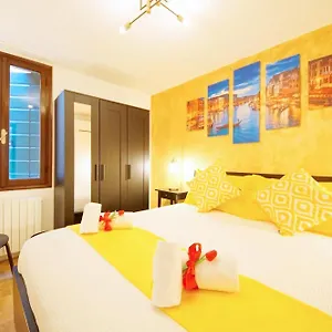  Appartement Calle Dei Fabbri Marble